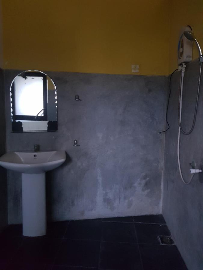 Budget House Weligama Bagian luar foto